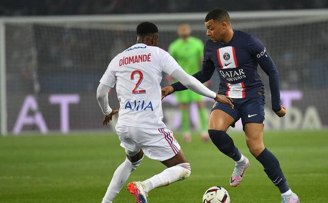 梅斯俱乐部在主场大胜，击败对手