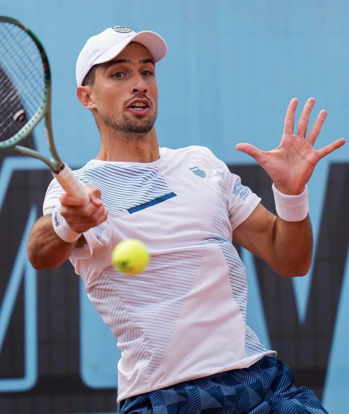 包含顶级球员在比赛中展现出非凡的表现,赢得人们的钦佩的词条 包含顶级球员在比赛中展现出非凡的表现,赢得人们的钦佩的词条