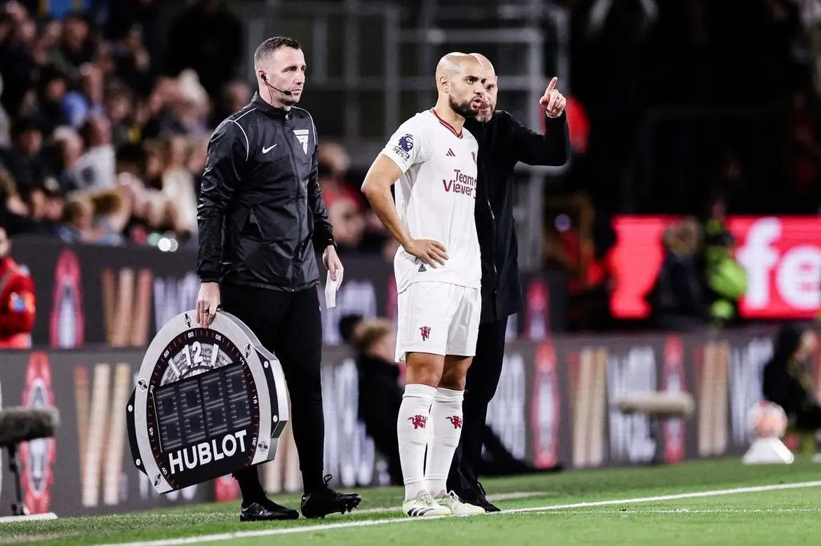 关于曼联主场击败伯恩利,稳坐积分榜榜首的信息 关于曼联主场击败伯恩利,稳坐积分榜榜首的信息