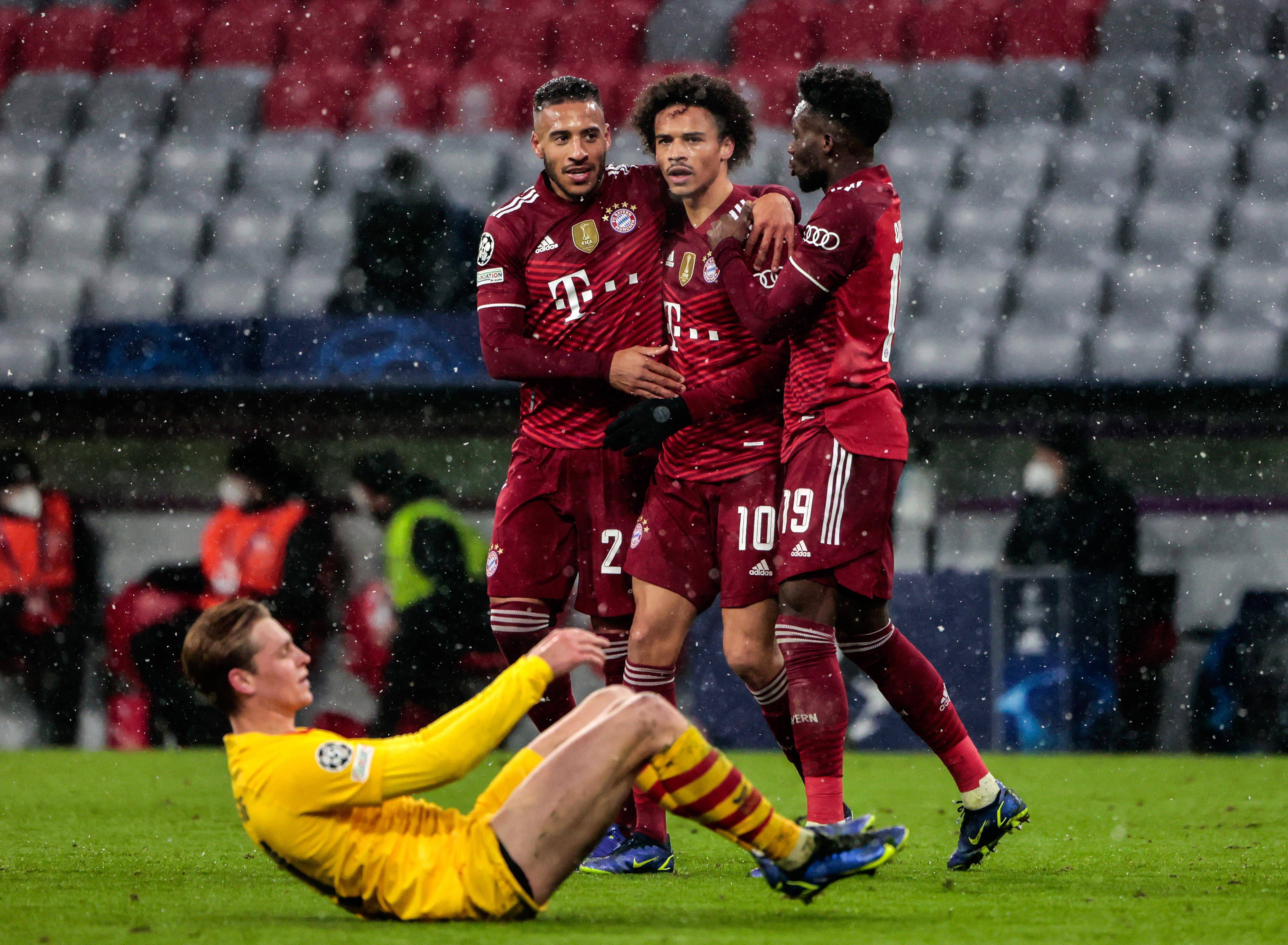 开云体育入口-拜仁慕尼黑主场再胜，稳步晋级