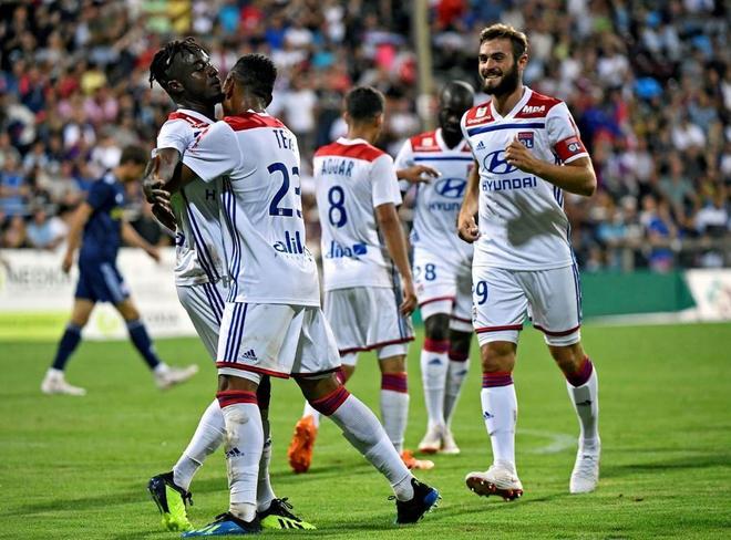 开云体育中国-里昂不敌尼斯，遭遇低迷期