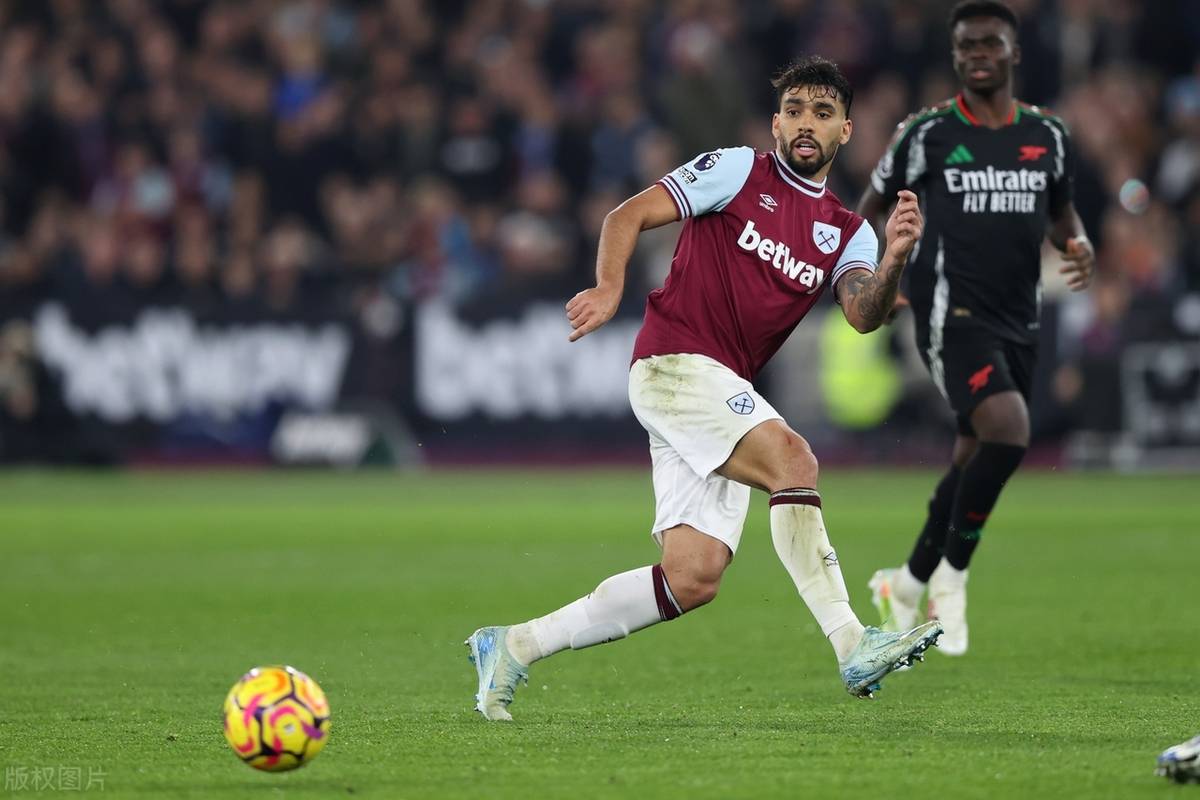 西汉姆队在比赛中表现出色，成功获得胜利