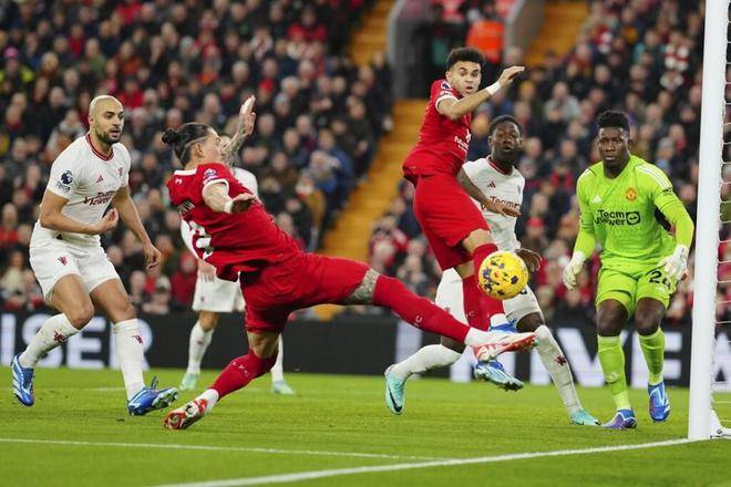 开云体育app-曼城中场精准传球，串联攻势为球队创造机会的简单介绍