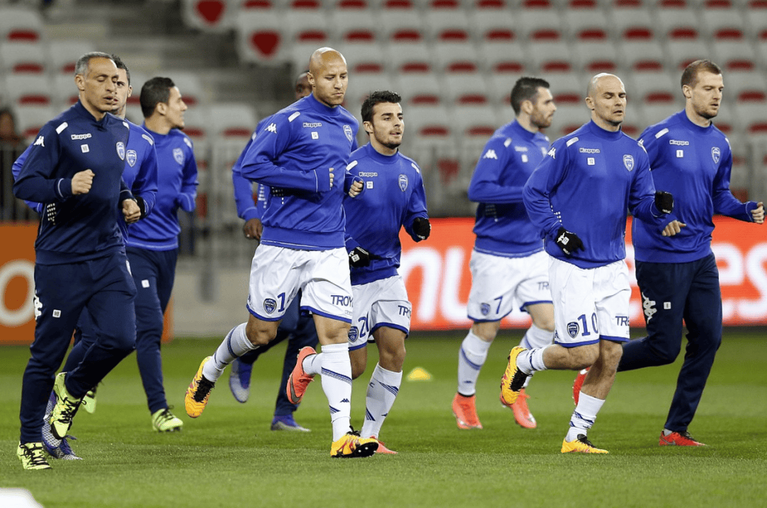 维罗纳客场战胜帕尔马,保持胜利势头的简单介绍 维罗纳客场战胜帕尔马,保持胜利势头的简单介绍