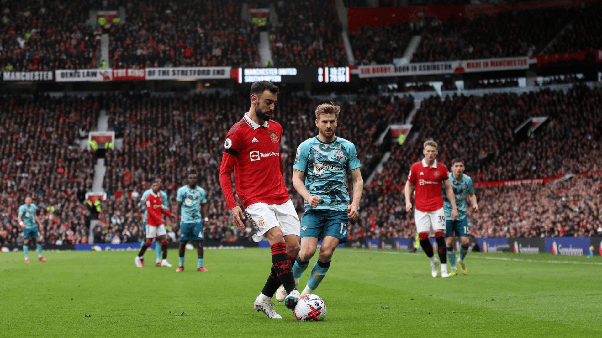 曼联客场战胜南安普顿,紧追英超榜首的简单介绍 曼联客场战胜南安普顿,紧追英超榜首的简单介绍