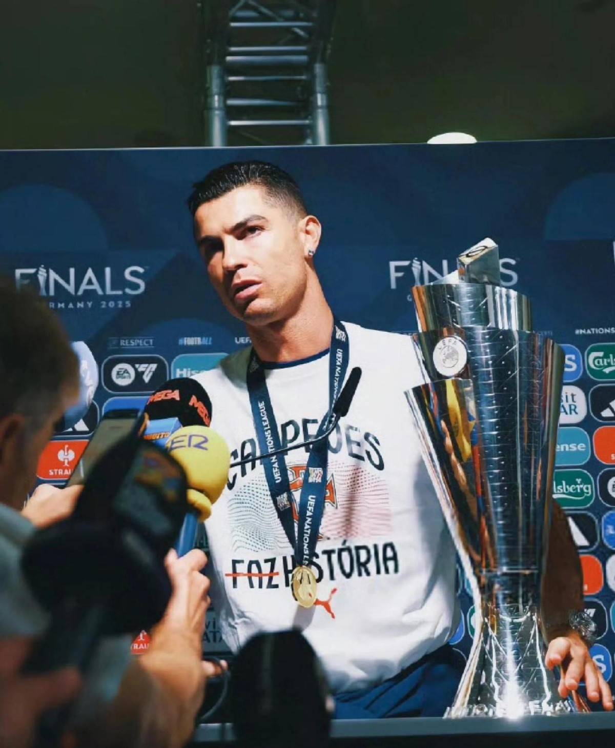 开云体育下载-包含欧冠重磅对决：利物浦迎战C罗，赛后采访的词条