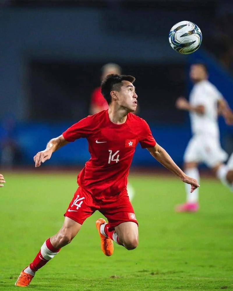 亚洲足球比赛为球员们展示了精湛技艺和决心