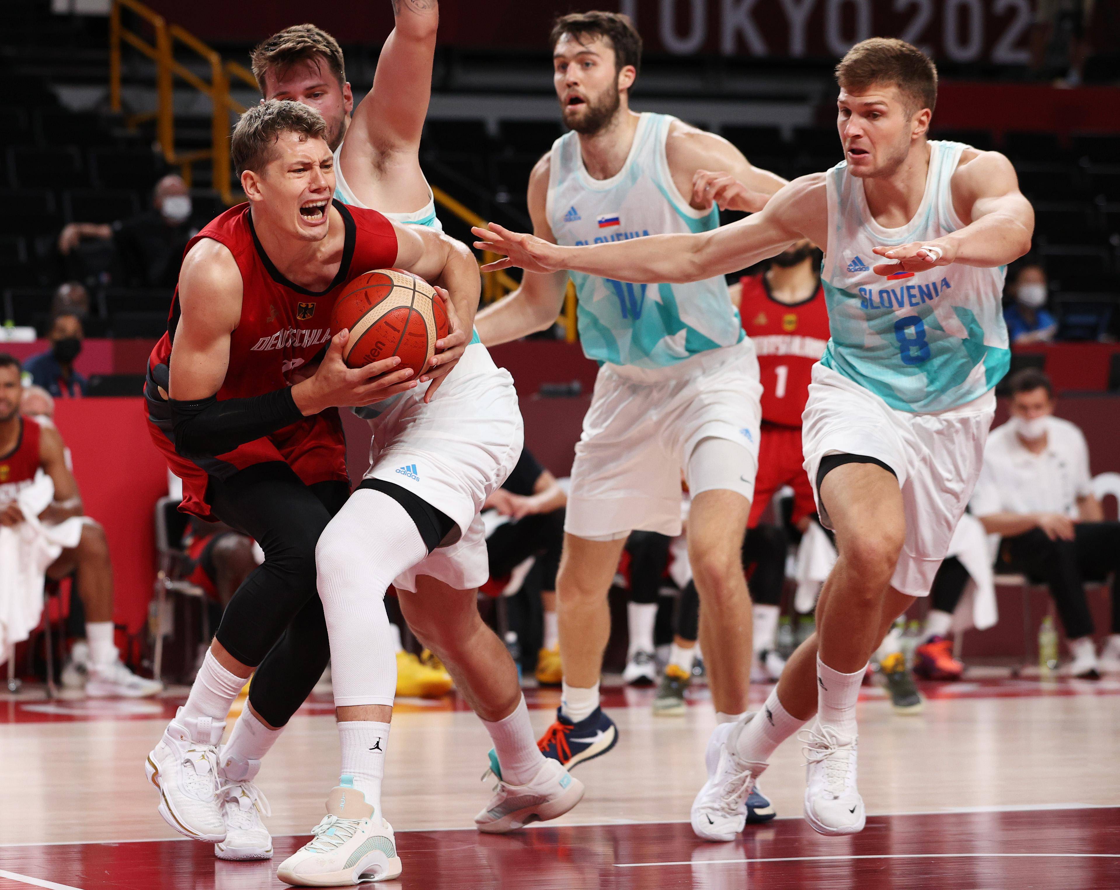 开云体育app-斯洛伐克遭遇困难，欧预赛失利频现的简单介绍