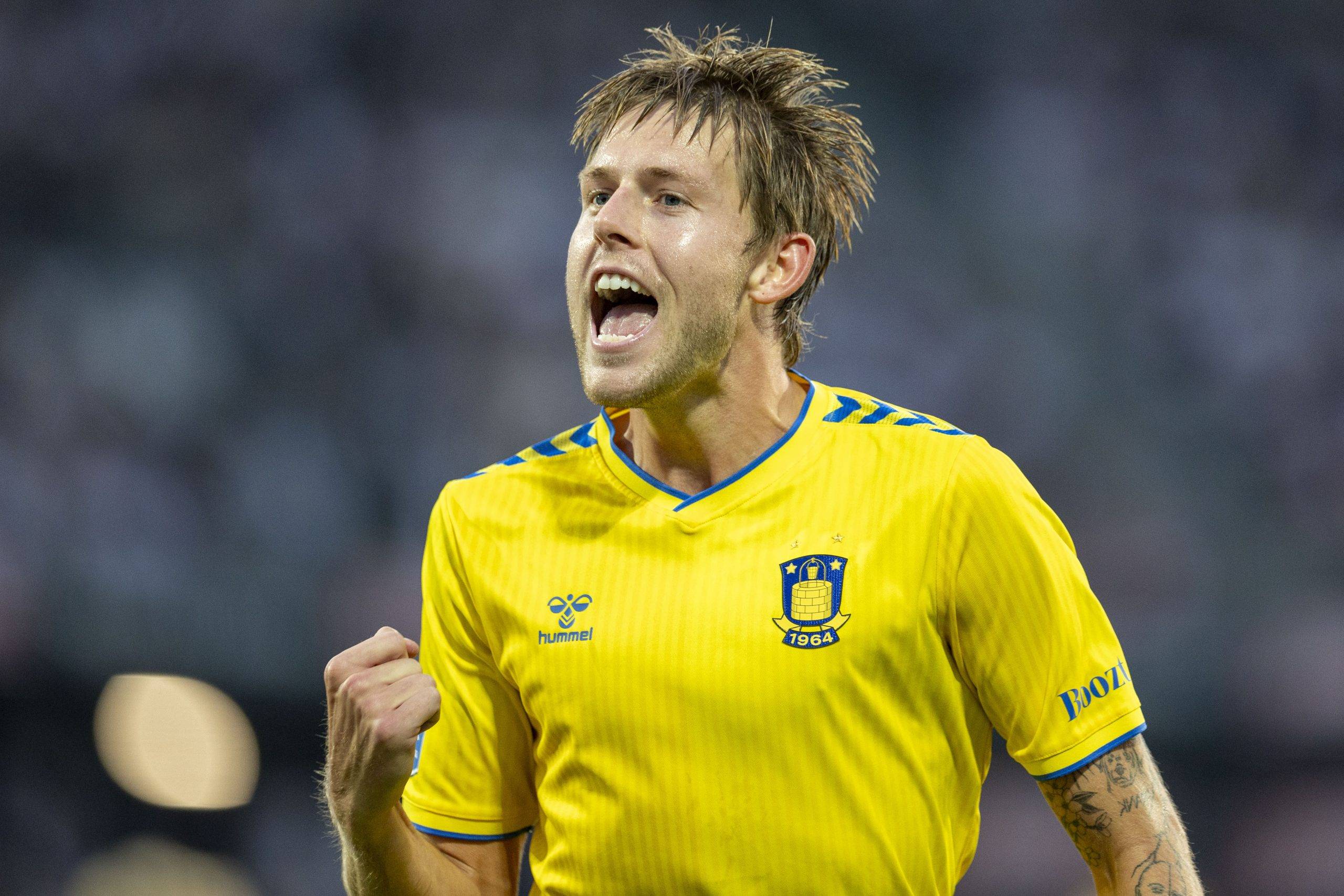 包含斯特拉斯堡足球队主场失利的词条