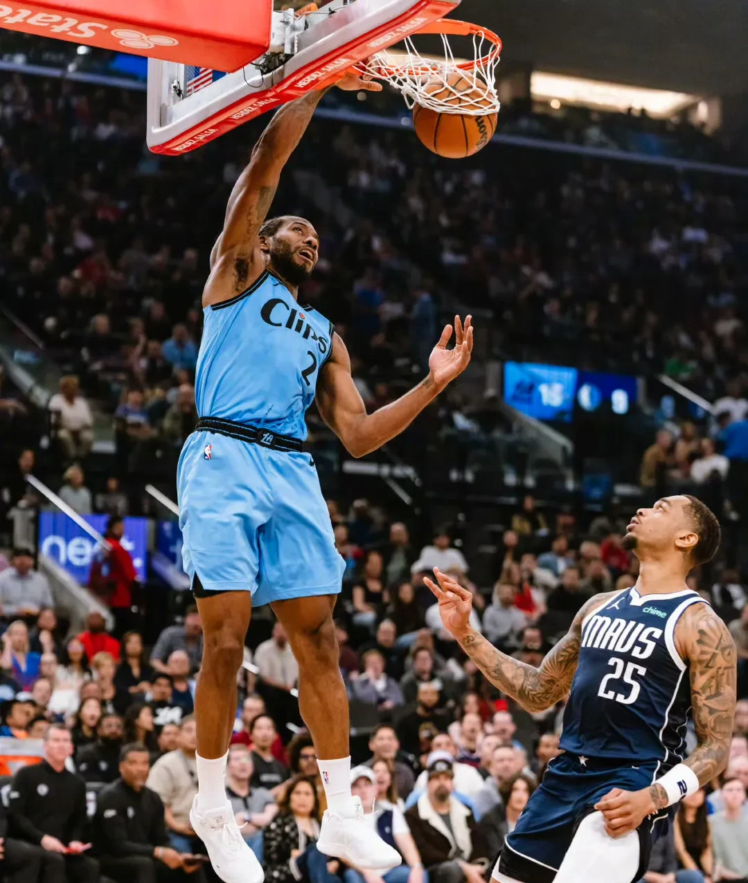 快船大胜马刺取得胜利 快船大胜马刺取得胜利