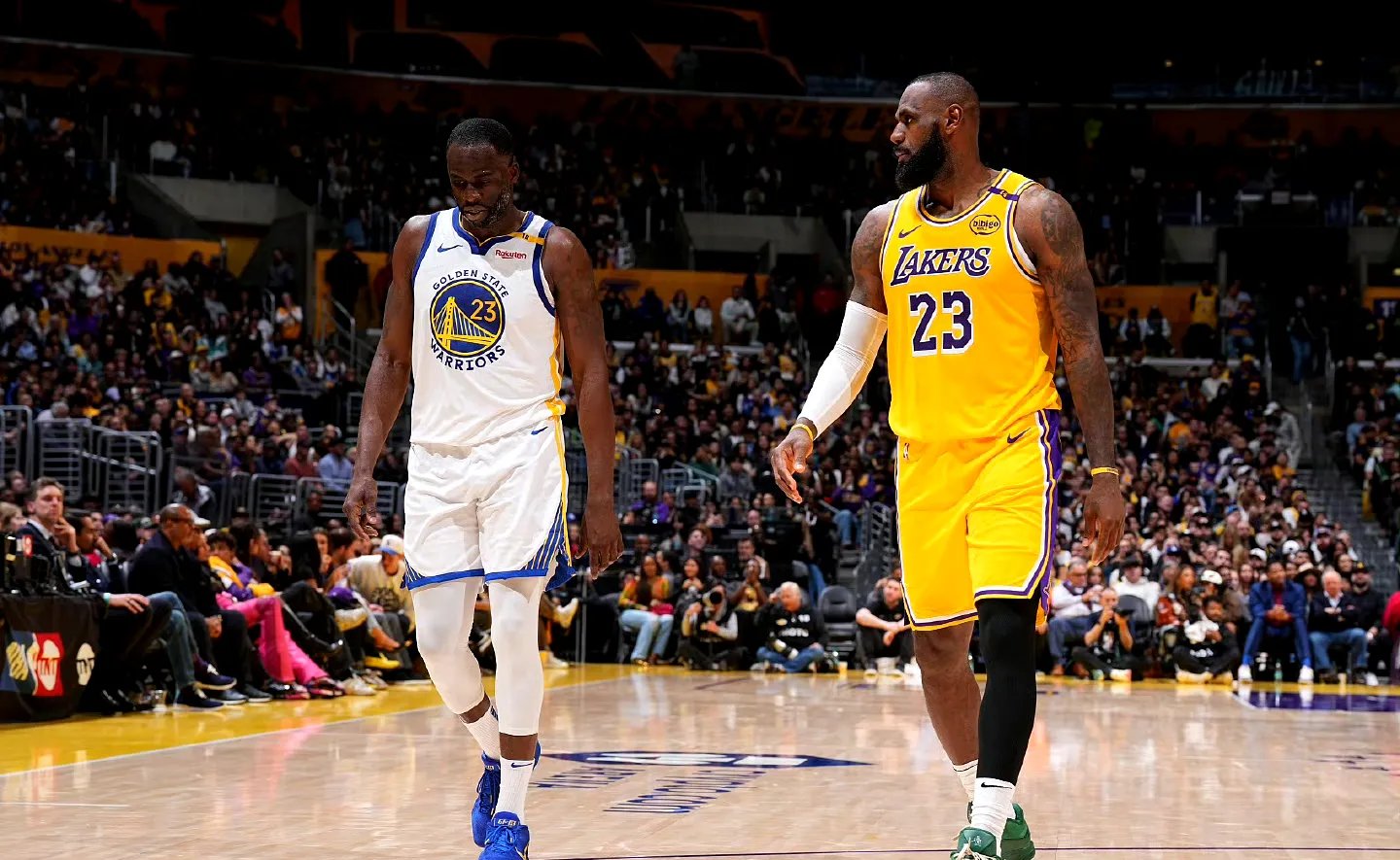 勇士主场大胜湖人,一场精彩战役 勇士主场大胜湖人,一场精彩战役