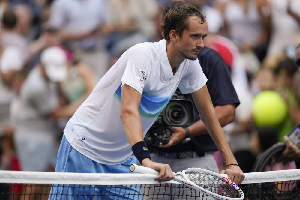 澳网力克美网,梅德韦杰夫统治全场 澳网力克美网,梅德韦杰夫统治全场