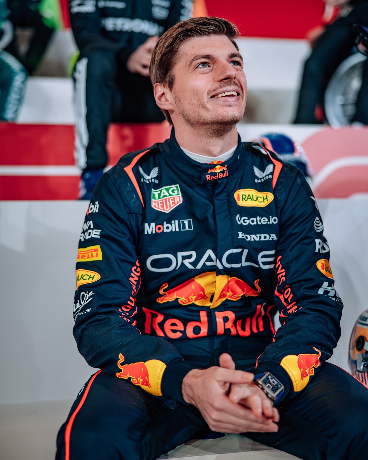 开云体育官网-红牛车队轻取索伯车队，皮亚斯特里点燃赛场