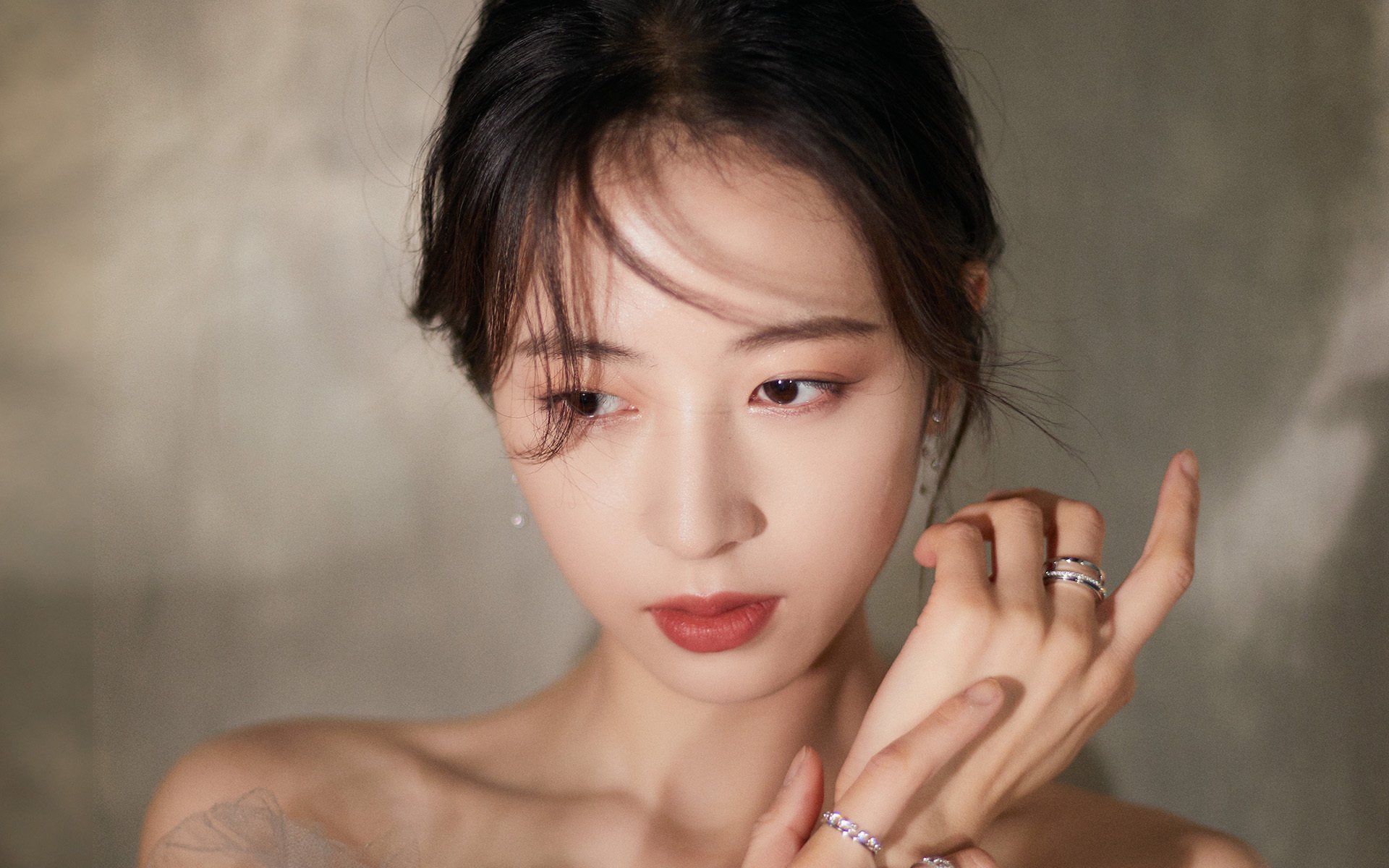 开云APP-球场双子星，当篮网斩落独行侠，利拉德在美加墨世界杯接管比赛