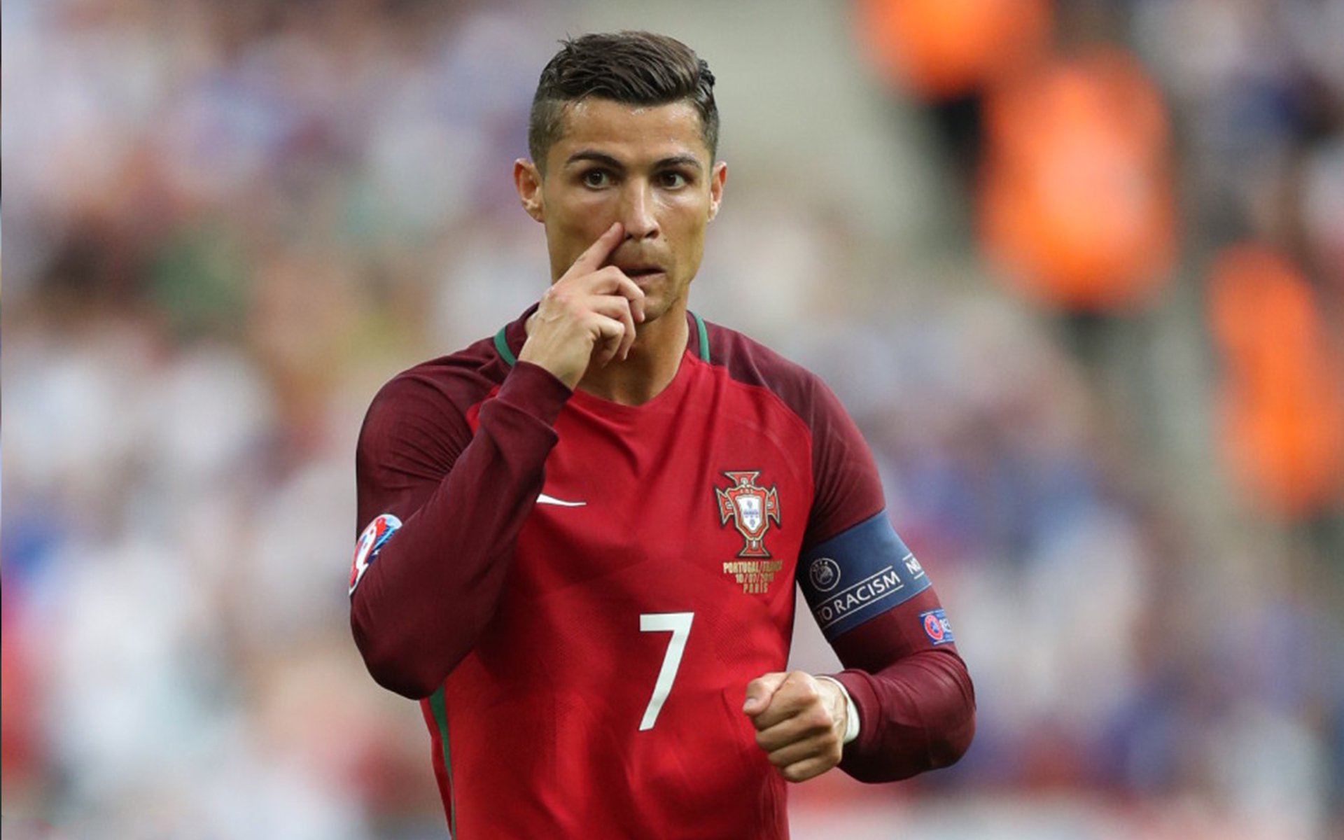 隔膜之外，当乌拉圭打穿卡塔尔，维尼修斯接管决赛