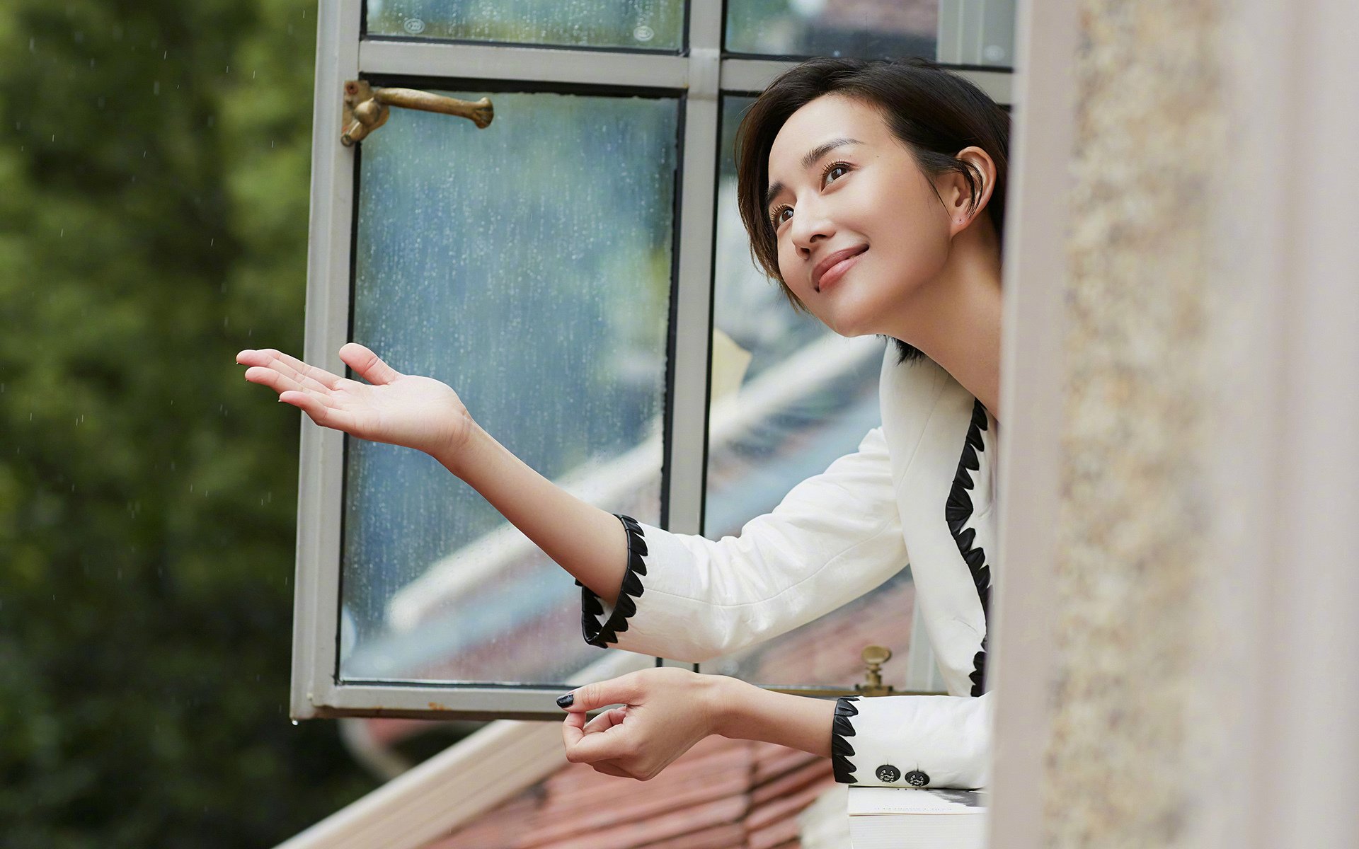 开云体育APP下载-无声的惊雷，戈贝尔如何用非典型表演定义了东决关键战之夜